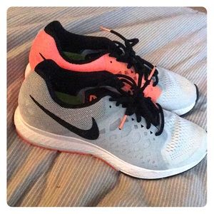 Size 9 Nike zoom Pegasus 31